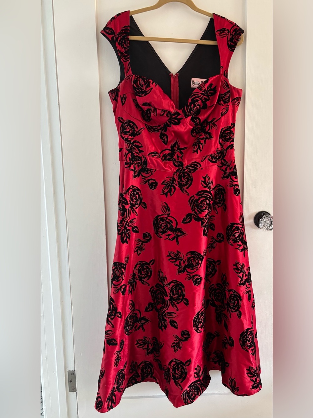 Bettie Page Retro Sweetheart Neckline Red and Black Floral Dress—Sz 16W